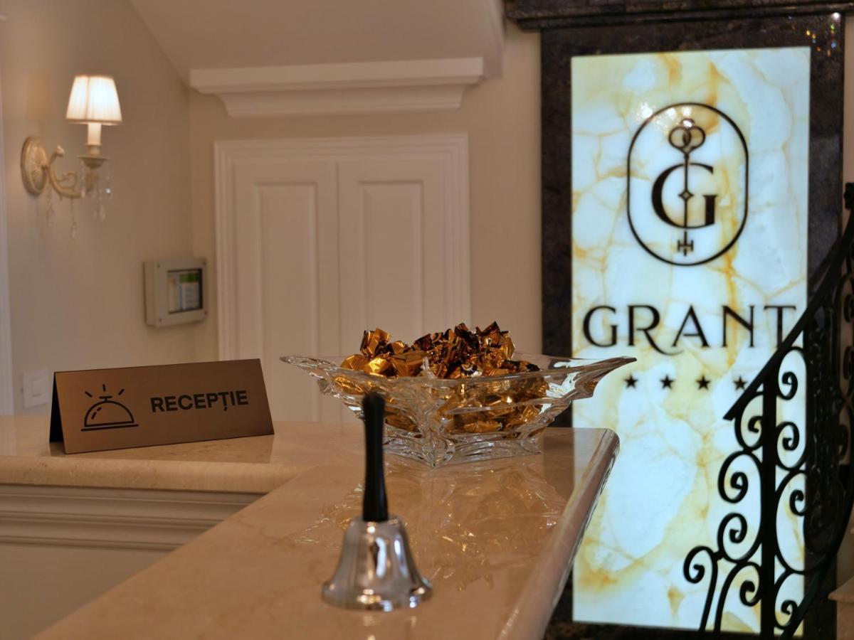 Grant Boutique Hotel Arad Exterior photo Reception