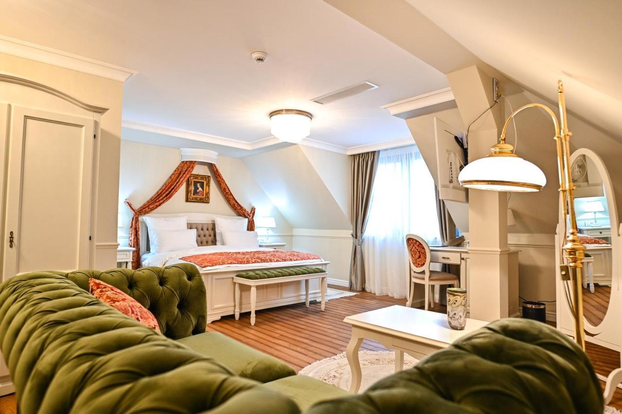 Grant Boutique Hotel Arad Exterior photo Suite